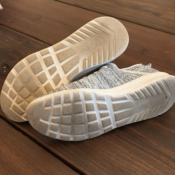 Womans adidas cloud foam sneakers - Picture 4 of 4